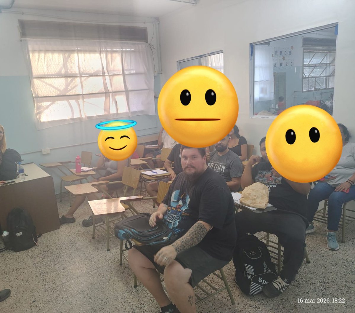 piky de lafe tweet media