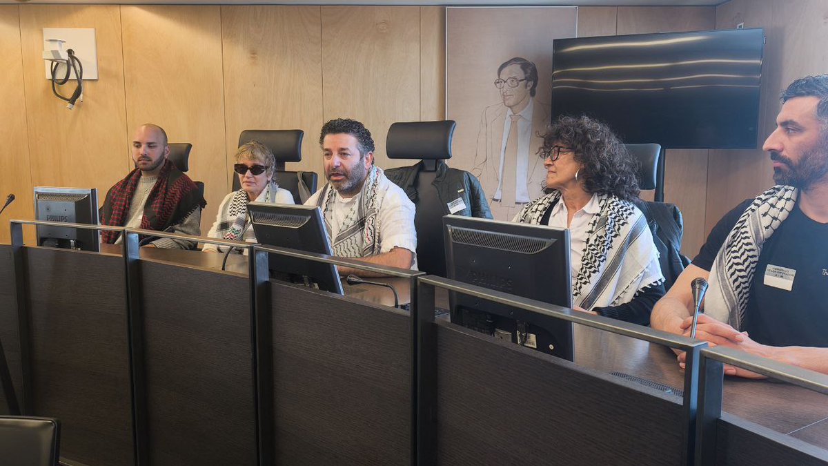 Enrique Santiago tweet media