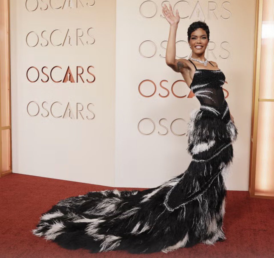 StacieCamp43838's tweet image. LOVE Teyana Taylor! 🫶 “The worst kind of person is someone who makes someone feel bad, dumb or stupid for... being excited about something” Taylor Swift
#joy #happiness #kindess #TeyanaTaylor #oscars