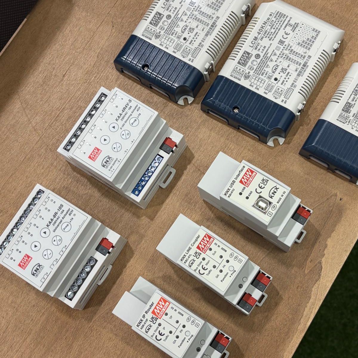 FuturasmusGroup's tweet image. At the MEAN WELL EUROPE N.V. booth we saw how the company is evolving from a power supply leader to a complete KNX solution provider.

#KNX #LightAndBuilding #MeanWell #SmartLighting #BuildingAutomation