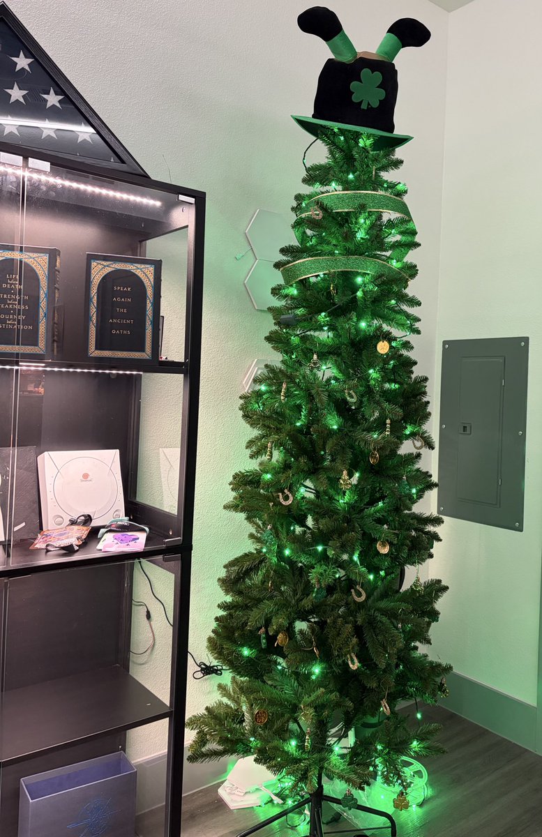 Jakbcastin tweet media