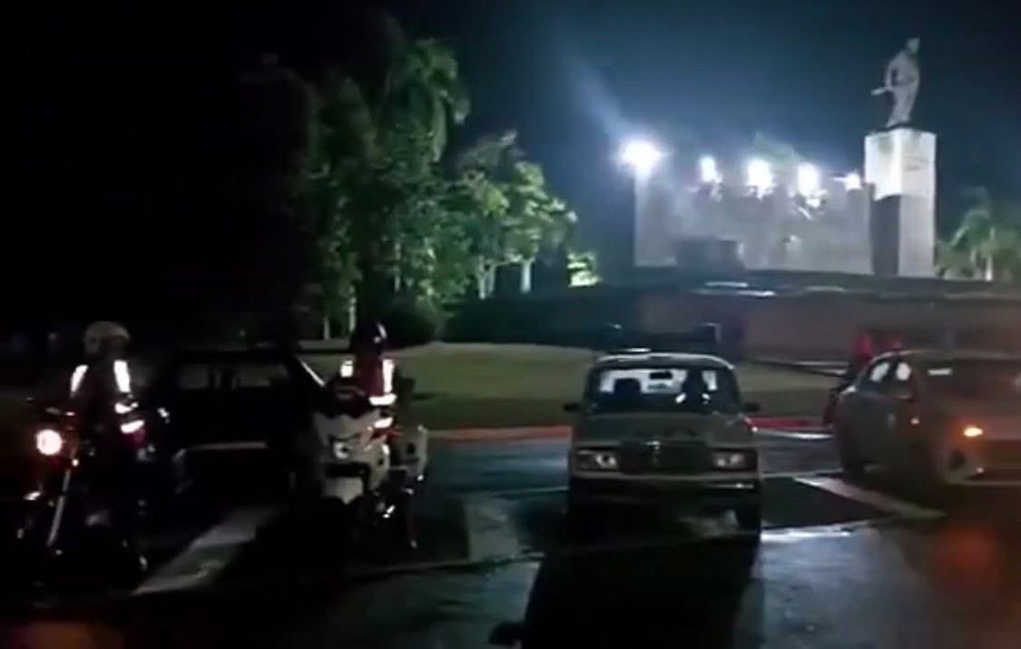 Cristina tweet media