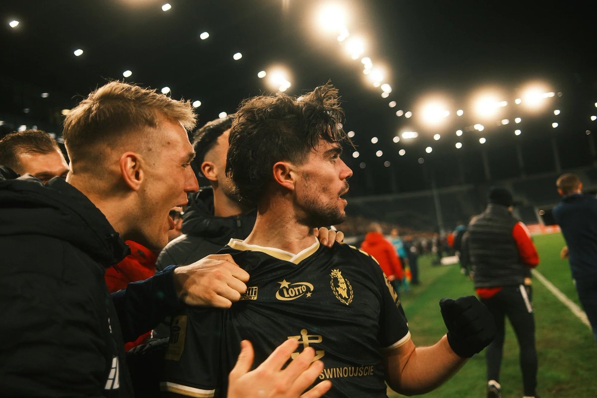 PogonSzczecin's tweet photo. Walka do samego końca 💪
Zobaczcie całą galerię z #KORPOG 👉 https://t.co/VhIUnWFZJh https://t.co/4qDWv9wGgV