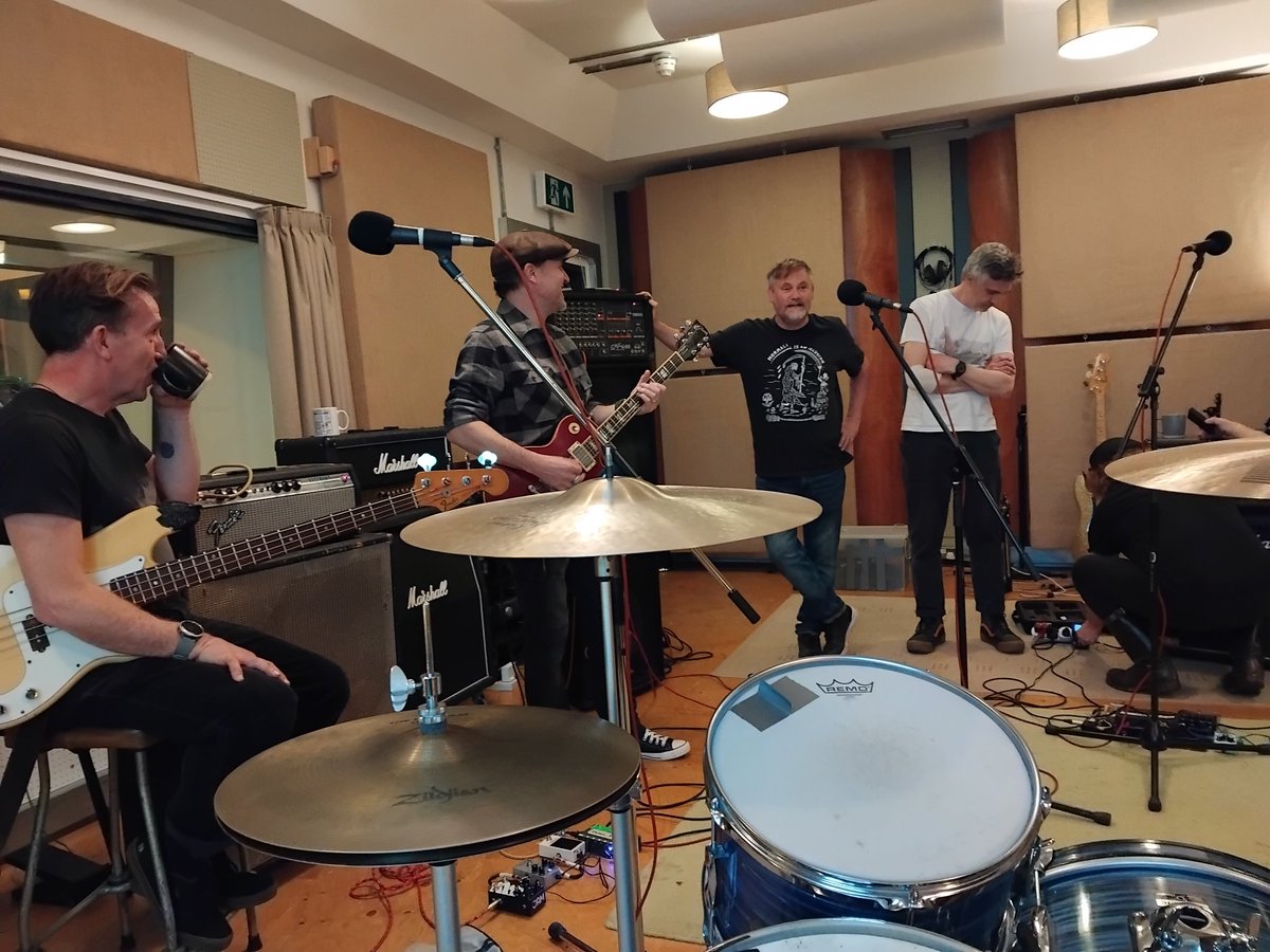 Christopher Fielden tweet media