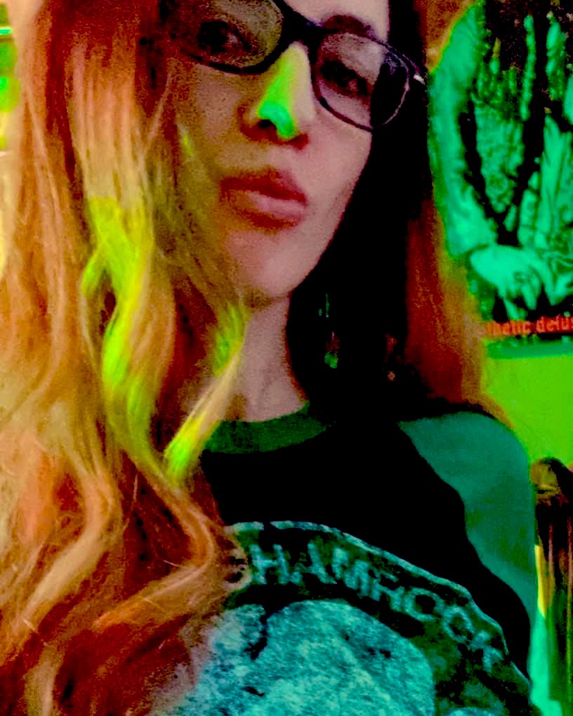 Alonna Lee 🎃 tweet media