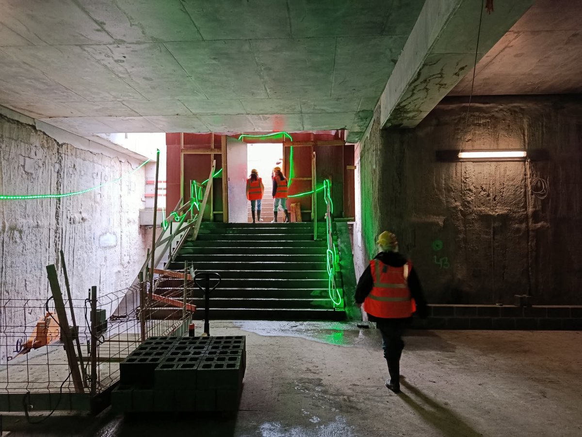 StopMetro3 tweet media