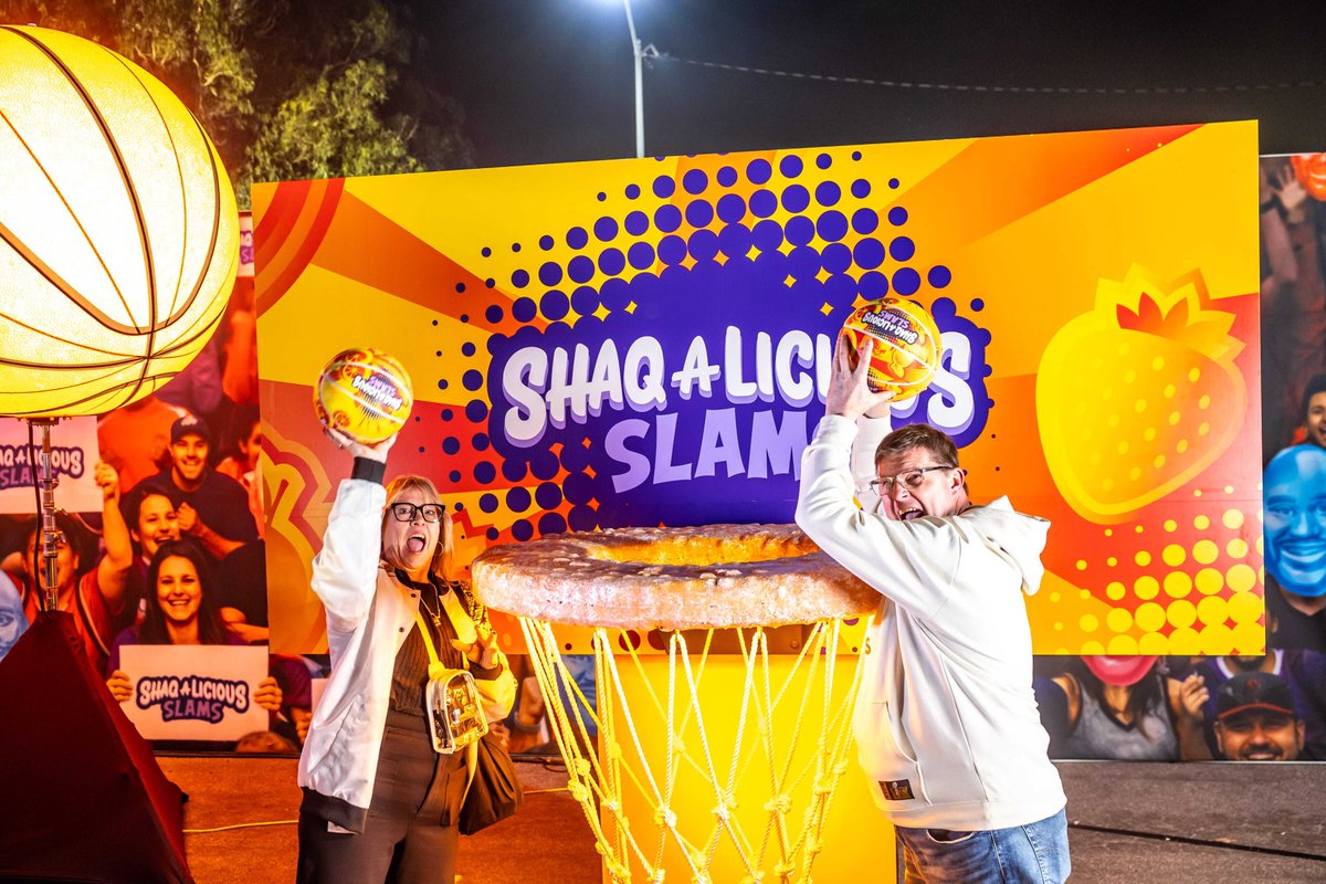 ShaqsFunHouse's tweet photo. A slam dunk of a night at #ShaqsFunHouse 🏀🔥 https://t.co/LM2AILodOU
