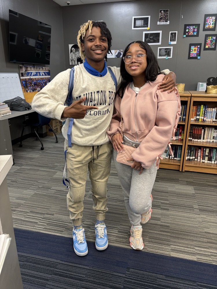 Home of the 🅿️elicans! 💙🖤 tweet media