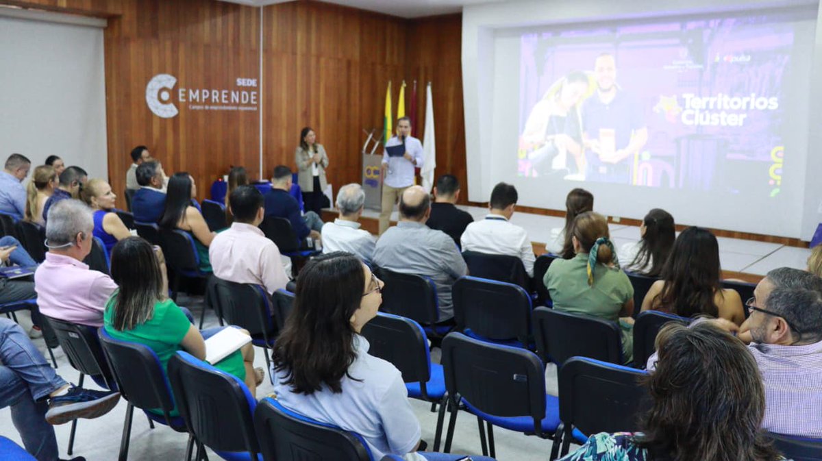 InnpulsaCol's tweet image. #TerritoriosClúster | En #Ibagué entregamos $175 millones al Clúster Destino Tolima Salud para fortalecer 10 mipymes, con el propósito de posicionar al #Tolima como destino líder en turismo de salud, mediante el desarrollo de paquetes integrales de bienestar e incorporación de IA
