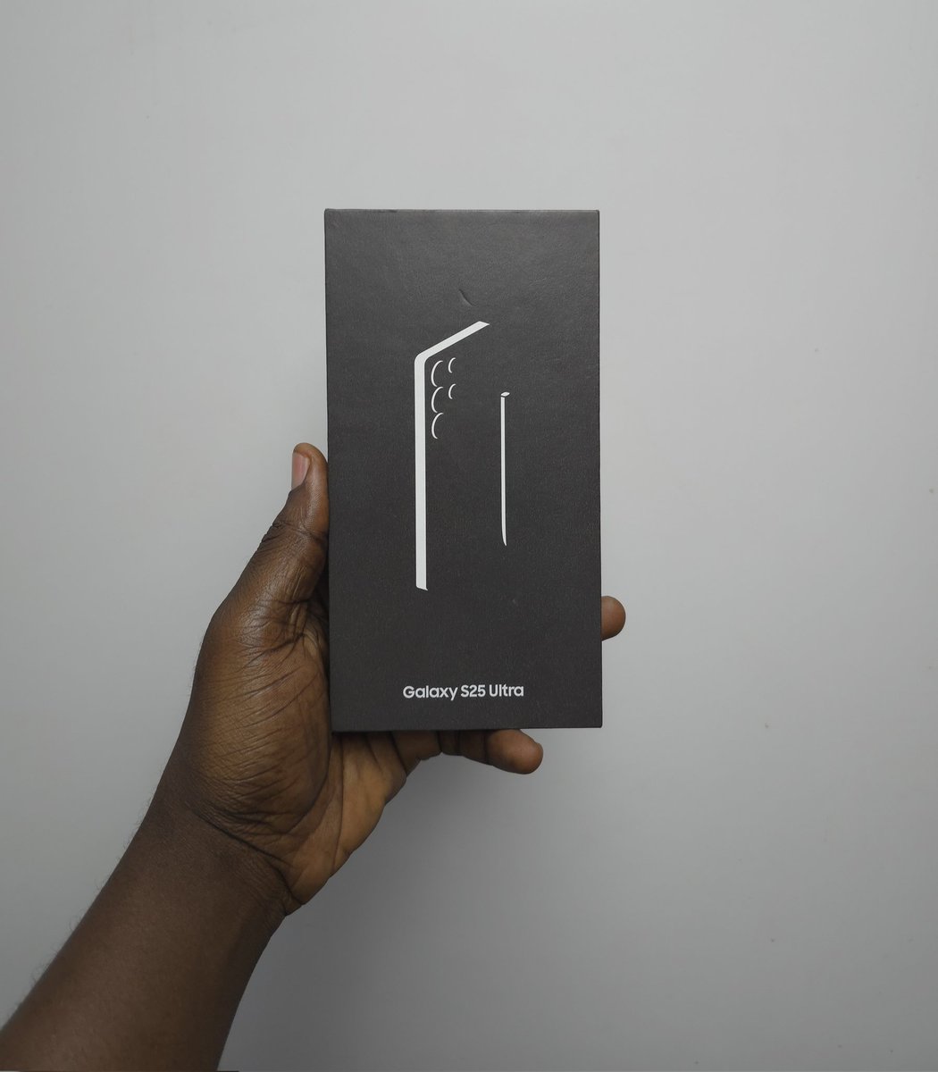 _sw3ft's tweet photo. FAST DEAL 🏷️🏷️🏷️

Open Box
Samsung S25 Ultra 1TB
Factory Unlocked
Color: Titanium Pinkgold (Exclusive) 
• Physical + E-Sim
KG Bypassed
(No system update or reset can be done on it)

Price: ₦880k https://t.co/VumiriETZe