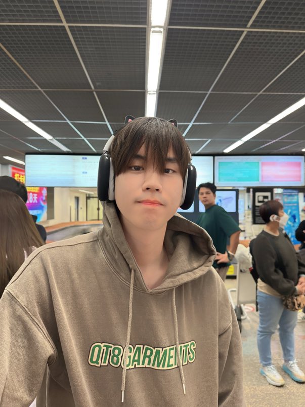 บุ๋นบุ๋น คือ คนที่ถ่ายรูป เปรมเปรม ออกมาได้น่ารักที่สุดในโลกจริงๆอ้ะ ยอมเค้าเลยยยย

คือต้องถ่ายด้วยฟิลเตอร์เอ็นดูเจ้าเด็กขนาดไหน ทุกรูปที่ถ่ายมา คือ เปรมเปรม น่ารักแบบตะโกนเว่อร์ๆๆๆอ้ะ