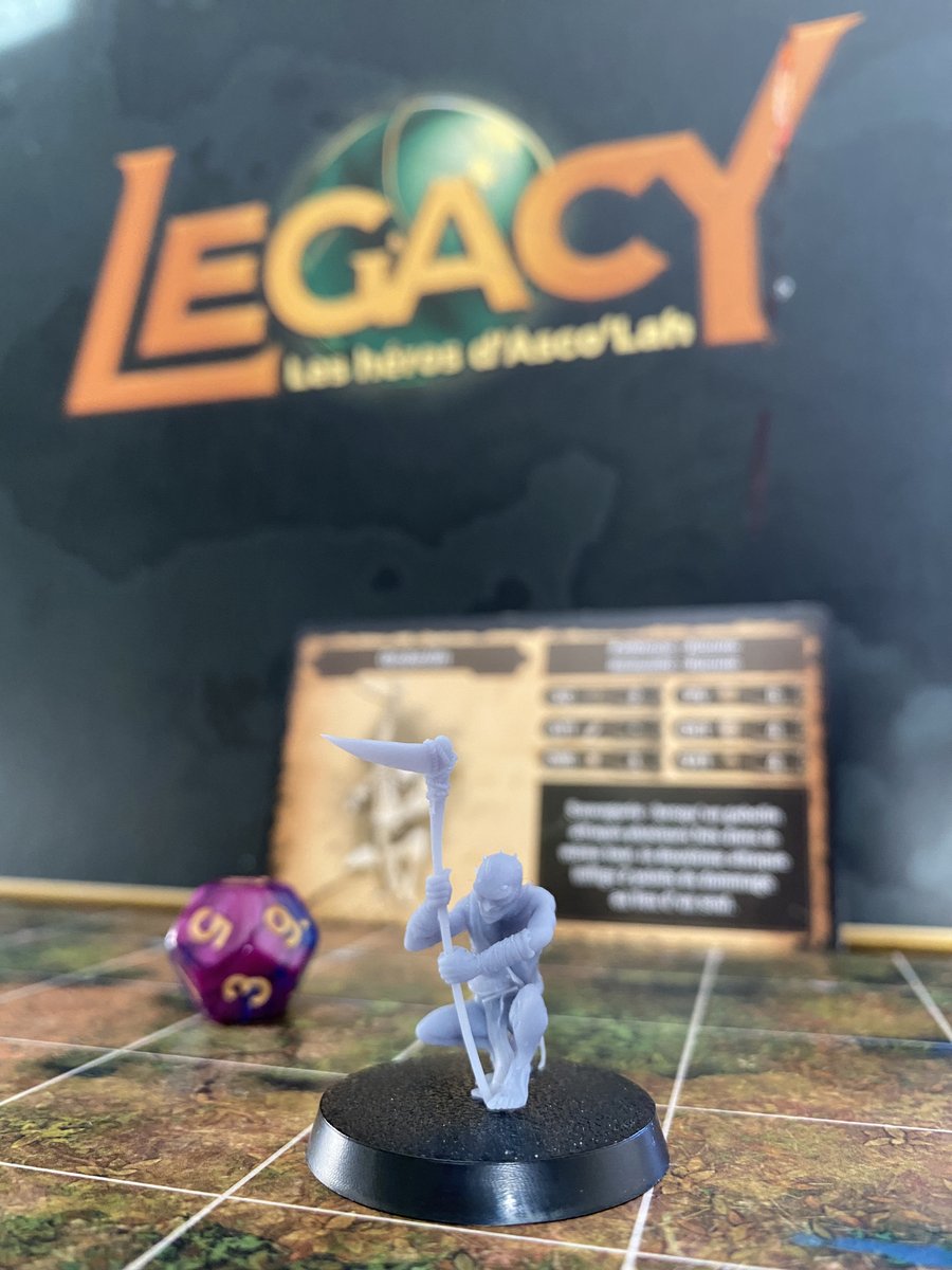 LegacyHoA's tweet photo. The GOBLIN shot 📸
Mini and card side by side: scrawny frame, nasty glare, stats that prove size isn't everything.
Watch what scratches in the dark.
#LegacyAscoLah #Gobelin #Goblin #MiniatureAndCard #EnemyReveal #GamefoundFR #GamefoundEN #BoardGame #JeuxDePlateau #DontJudgeBySize https://t.co/PXh9soypNm