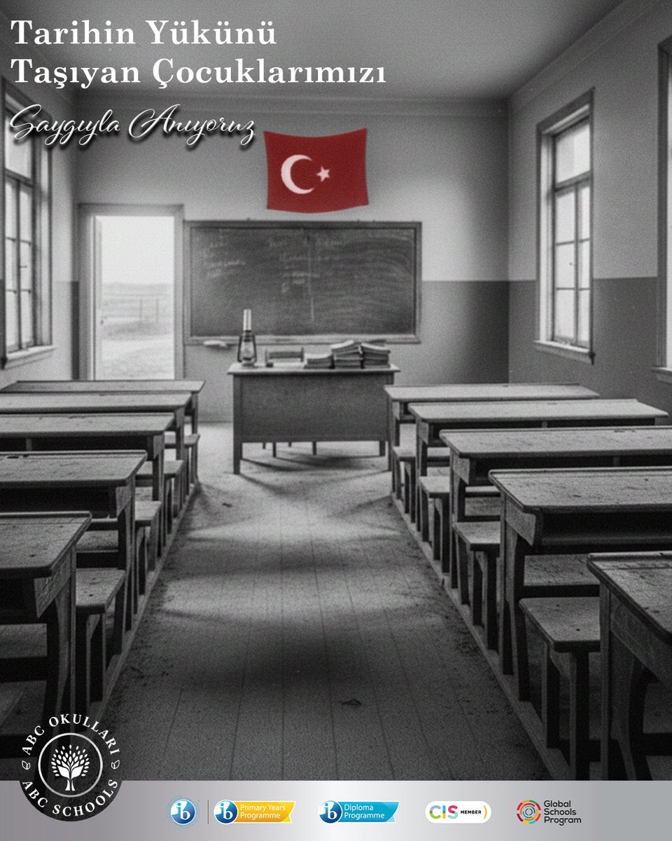 abcokullari's tweet photo. Bir milletin kararlılığının,
vatan sevgisiyle yazılmış bir destanın adı…
Çanakkale Zaferi.
 
Sıralarından kalkıp cepheye koşan, mezun veremeyen liselerin gençleriyle yazılan bu büyük mücadele; milletimizin bağımsızlık iradesinin en güçlü simgelerinden biri olmuştur. Başta Gazi Mustafa Kemal Atatürk ve silah arkadaşları olmak üzere, vatan uğruna can veren tüm kahramanlarımızı saygı ve şükranla anıyor; aziz şehitlerimize Allah’tan rahmet diliyoruz.
 
#ABCOkulları  #18martçanakkalezaferi