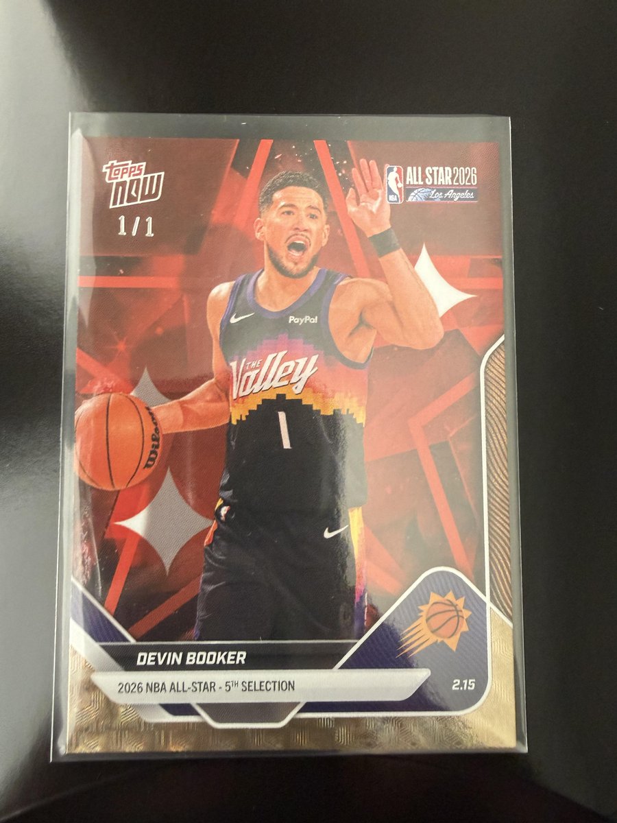 SickPullsHQ's tweet image. Devin Booker 1/1 pulled. Collector's first ever one of one.

u/fishscho on Reddit

#BasketballCards #OneOfOne