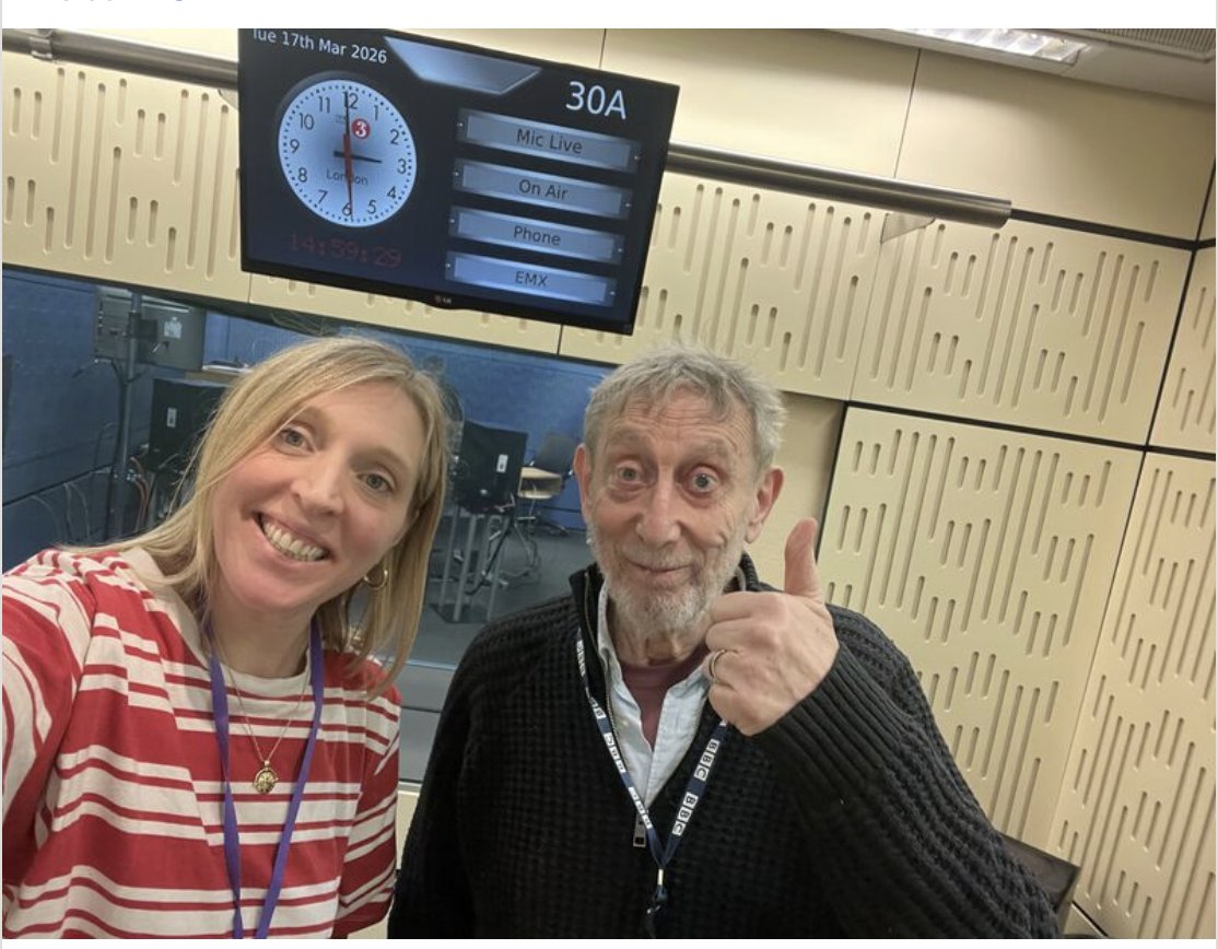 Michael Rosen 💙💙🎓🎓 NICE 爷爷 tweet media