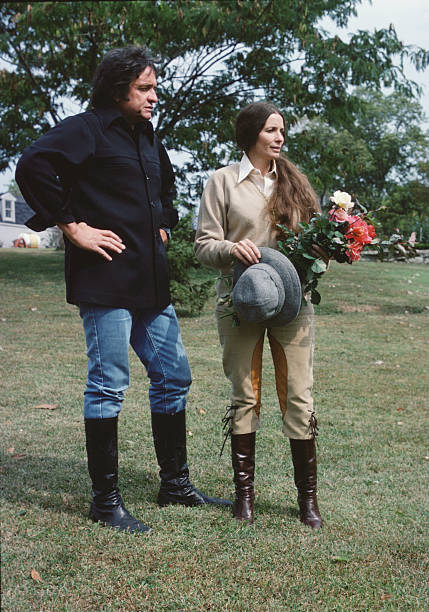 Johnny Cash tweet media