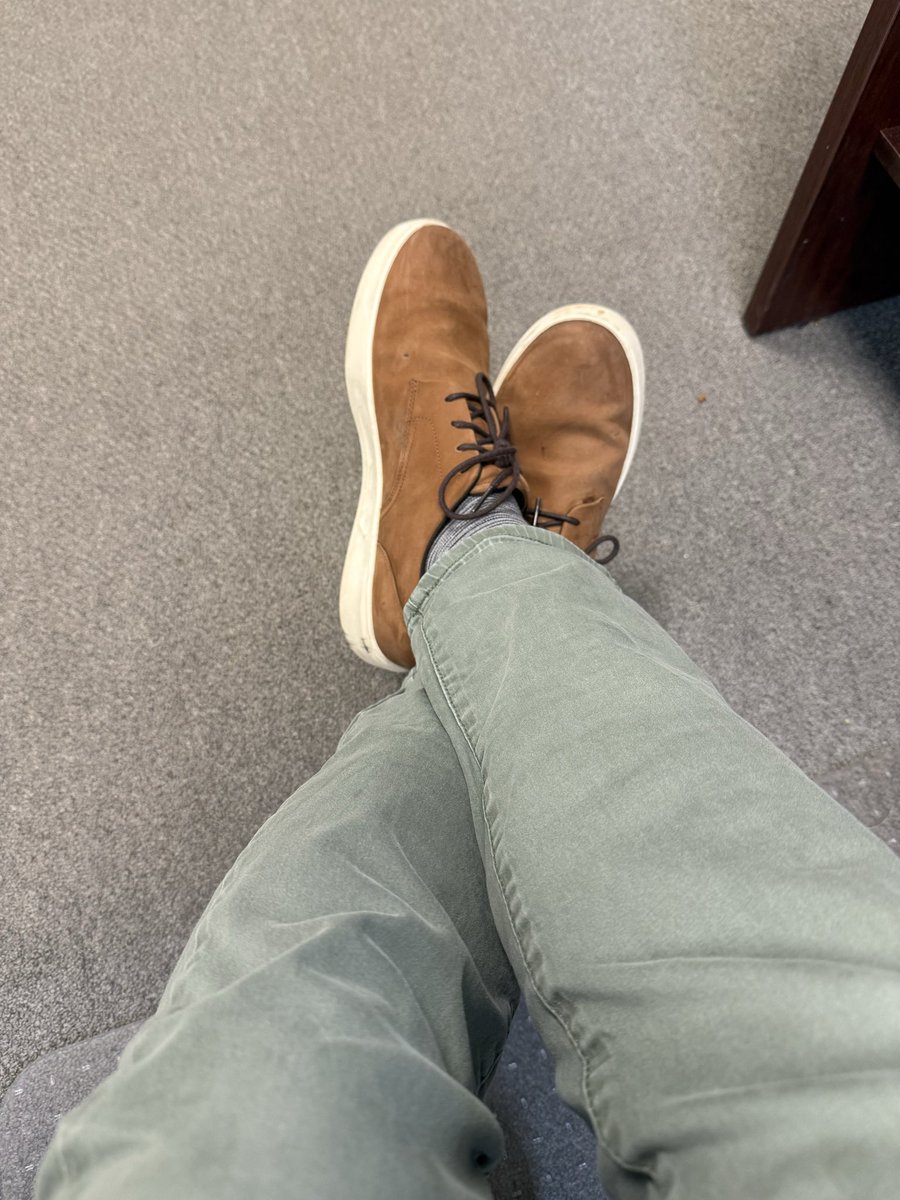 Dan Warne tweet media