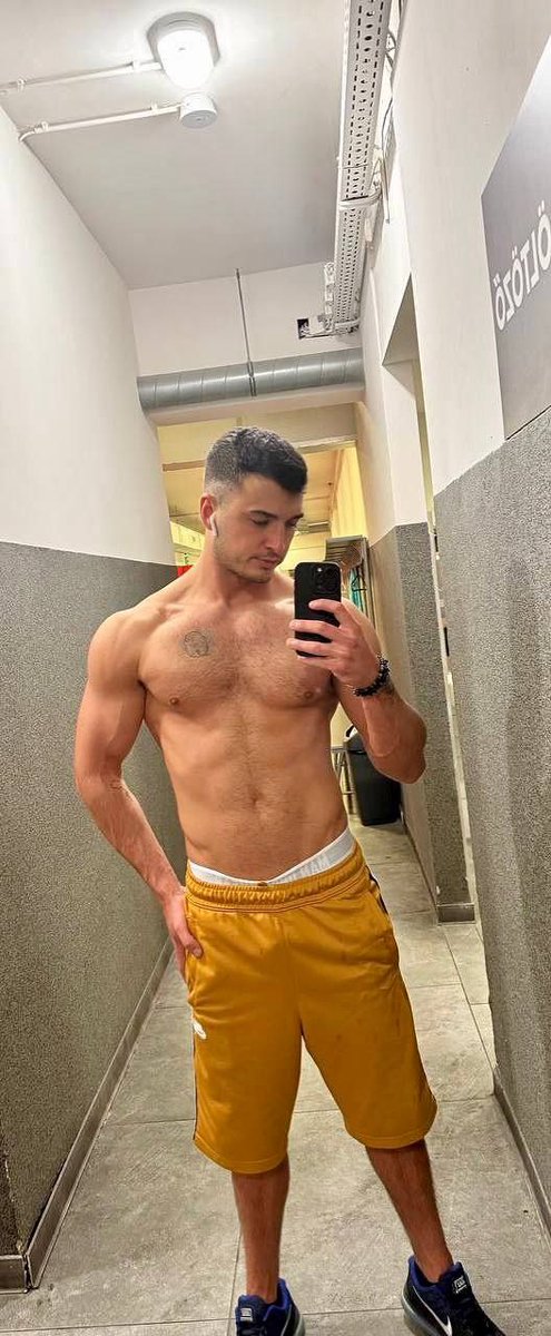 Paul black 🖤 tweet media