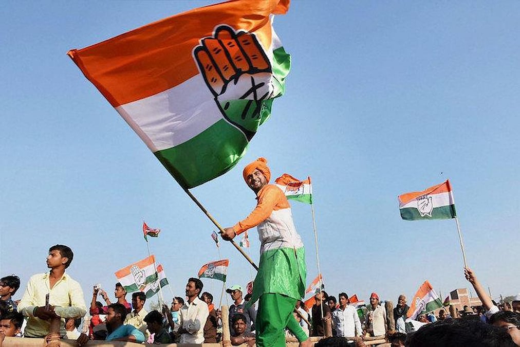 Anjan94150697's tweet photo. #KERALA: ONE SENTENCE AFTER ANALYSING THE #CONGRESS FIRST LIST:
📌 THIS LIST GIVES #UDF a massive head-start; the #MOMENTUM IS REAL.!
📌 Clear win in 35; Edge in 07
#CongressFirstList
#KeralaAssemblyElections2026
#KeralaElections2026
#Keralam