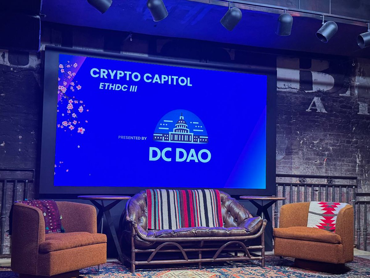 DC DAO tweet media
