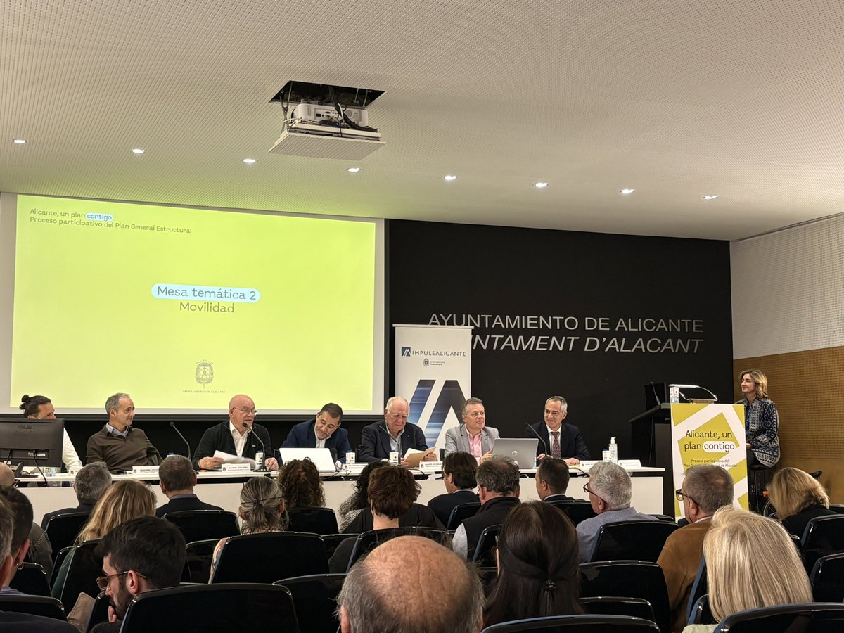 Sara Llobell tweet media