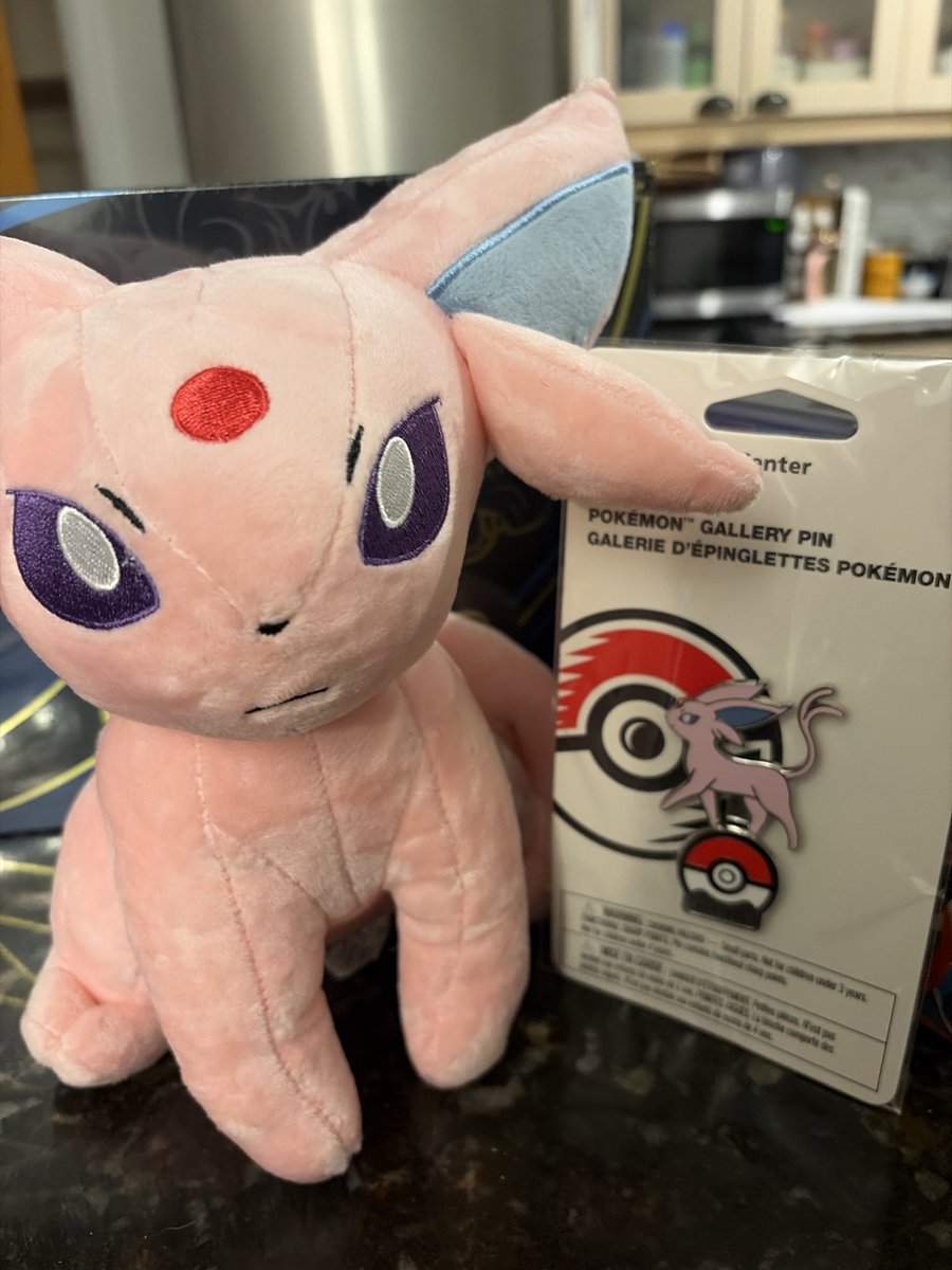 kris 🌙 tweet media