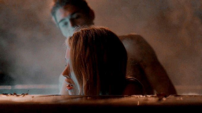 MundoCuriosoxx's tweet photo. 🎬 LAS 50 MEJORES PELÍCULAS PARA PÚBLICO MADURO 🍿🔞:

https://t.co/fOV0XGY1VV Valentine (2010)
2.Revolutionary Road (2008)
3.Closer: Llevados por el deseo (2004)
4.Ojos bien cerrados (1999)
5.Infiel (2002)
6.Instinto básico (1992)
7.Los soñadores (2003)
8.Secretaria (2002)
9.Shame (2011)
10.Llámame por tu nombre (2017)
11.9½ semanas (1986)
12.Atracción fatal (1987)
13.El último tango en París (1972)
https://t.co/P2QdiwhbDx (2015)
15.El lector (2008)
16.Deseo, peligro (2007)
https://t.co/Id07N6HX8M vida de Adèle (2013)
18.Ninfomaníaca Vol. I (2013)
19.Ninfomaníaca Vol. II (2013)
https://t.co/U5DvelaW4w doncella (2016)
21.Deseando amar (2000)
22.Instinto básico 2 (2006)
23.365 días (2020)
24.365 días: Aquel día (2022)
25.Los próximos 365 días (2022)
26.Cincuenta sombras de Grey (2015)
27.Cincuenta sombras más oscuras (2017)
28.Cincuenta sombras liberadas (2018)
29.Aguas profundas (2022)
https://t.co/QeXPeoCBQ1 (2009)
31.Amor y otras drogas (2010)
32.Los mirones (2021)
33.Propuesta indecente (1993)
34.Match Point (2005)
35.Un método peligroso (2011)
https://t.co/O8x3WpddoYímax (2018)
37.Belle de Jour (1967)
38.Crash (1996)
39.Fuego en el cuerpo (1981)
https://t.co/S3Ksyj9LnS última seducción (1994)
https://t.co/ddQHdbej3m salvajes (1998)
42.Ojos sin rostro (1960)
43.Daño (1992)
https://t.co/4tMTmUQwtF pianista (2001)
45.Habitación en Roma (2010)
46.Pecado original (2001)
https://t.co/f6Lpc2PImn insoportable levedad del ser (1988)
48.Traición ardiente (2023)
49.Juego limpio (2023)
50.El cartero siempre llama dos veces (1981)
