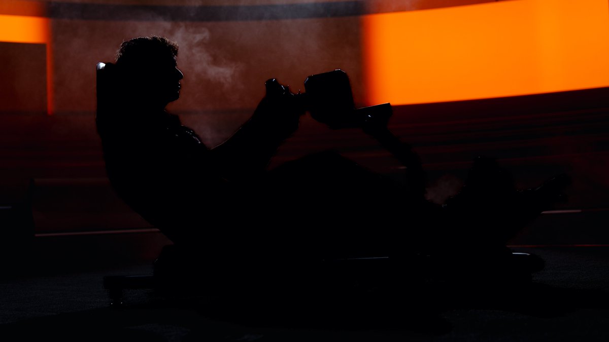 McLaren F1 Sim Racing Team tweet media