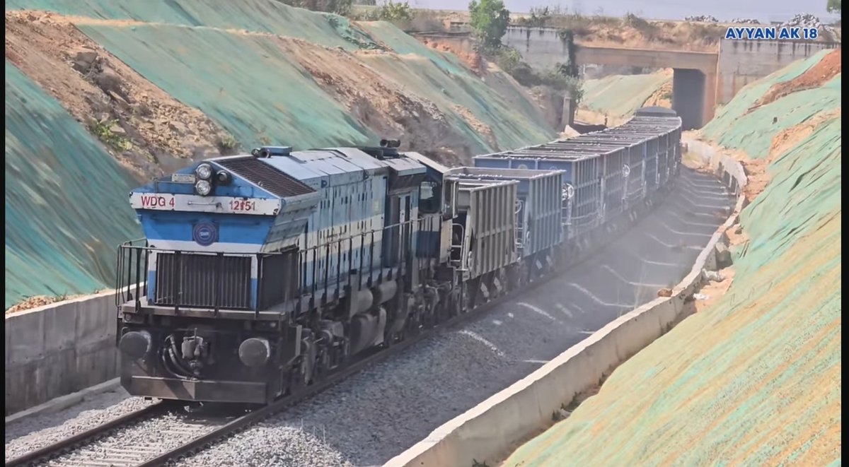 ಹೊಸಪೇಟೆ ರೈಲು ಬಳಕೆದಾರರು 🚂 tweet media