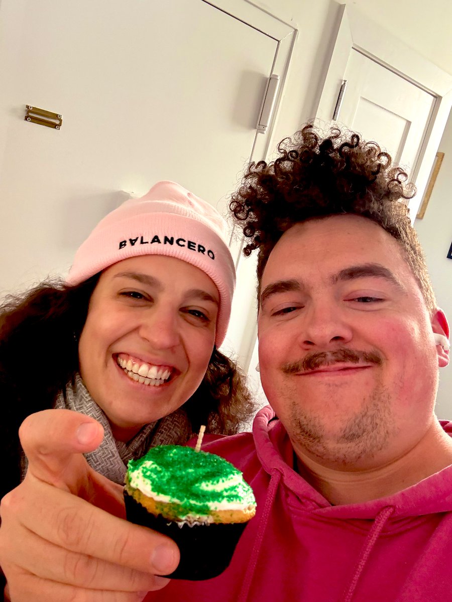 Having the best St. Patrick’s Day. Thanks to <a href="/usmobile/">US Mobile - America's Super Carrier 🇺🇸</a> for hooking us up with this delicious cupcake!