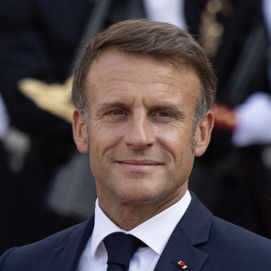 Breaking_Earth's tweet photo. Donald Trump says the French president will be out of office very soon. https://t.co/NvtatvfSVy