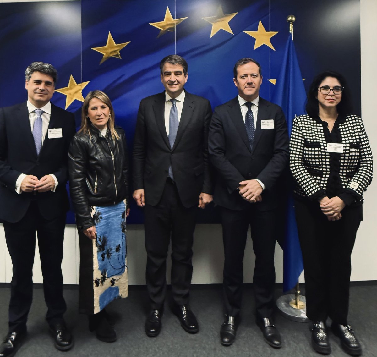 Carlos Velázquez tweet media