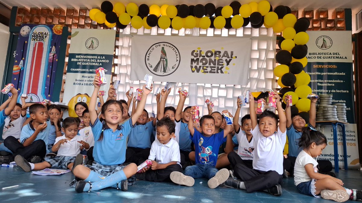 Banco de Guatemala tweet media