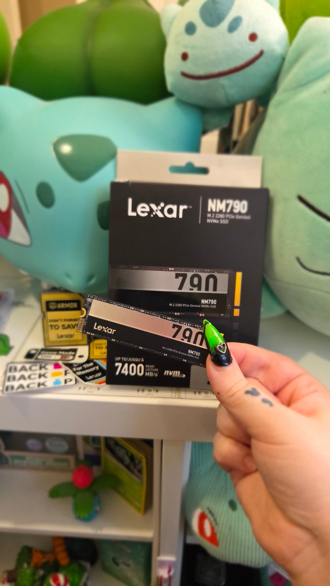 Mollyzxgames🎃🦇🖤👻 tweet media