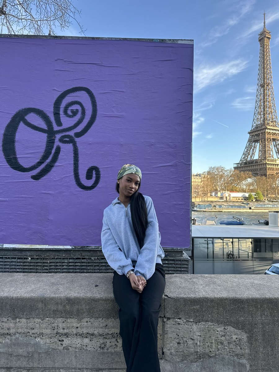 nono is seeing ariana ౨ৎ tweet media