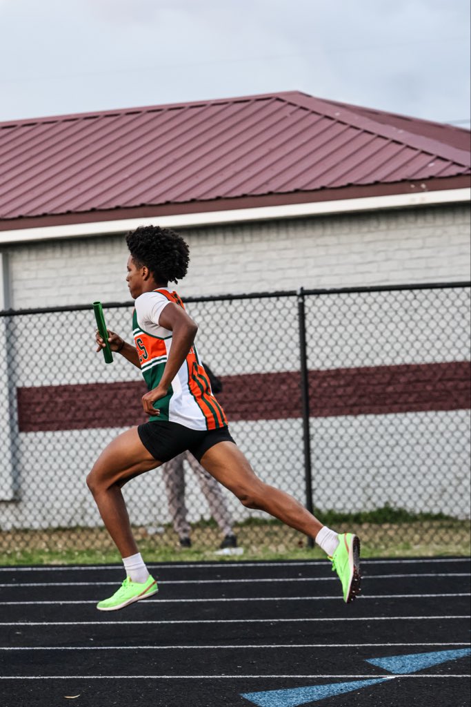 Dean Hunter tweet media