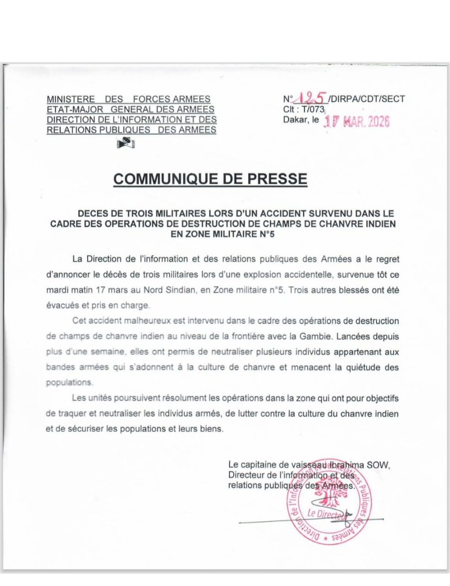 GMSTVOfficiel's tweet image. Communiqué OFFICIEL : Décès de trois(3) militaires dans un accident lors d'une opération de destruction de champs de chanvre en zone militaire n°5
#armeedeterre 
#senegal 
#DIRPA