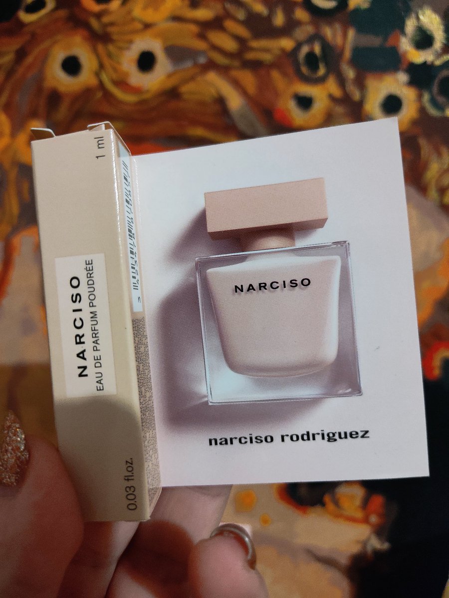 Nell_Hound tweet media