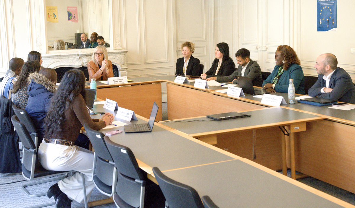 OIFrancophonie's tweet photo. L’Administratrice de l’OIF, @Sthilairec, a ouvert ce jour les travaux du Conseil d’administration du Réseau international de la jeunesse de la #Francophonie (RIJF), au siège de l’OIF, à Paris.

Elle a salué l’engagement des plus de 400 membres issus de 30 pays et réaffirmé la place centrale de la #jeunesse, au cœur des priorités et de l’action de l’OIF.

Le RIJF est une interface privilégiée de dialogue, de consultation et d’engagement des jeunes dans l’espace francophone.