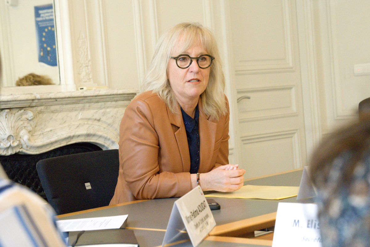 OIFrancophonie's tweet photo. L’Administratrice de l’OIF, @Sthilairec, a ouvert ce jour les travaux du Conseil d’administration du Réseau international de la jeunesse de la #Francophonie (RIJF), au siège de l’OIF, à Paris.

Elle a salué l’engagement des plus de 400 membres issus de 30 pays et réaffirmé la place centrale de la #jeunesse, au cœur des priorités et de l’action de l’OIF.

Le RIJF est une interface privilégiée de dialogue, de consultation et d’engagement des jeunes dans l’espace francophone.
