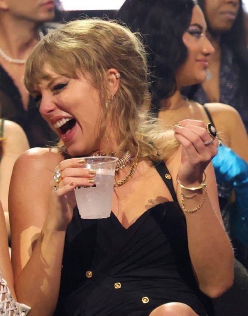 Miss A💐🖤🐺 tweet media