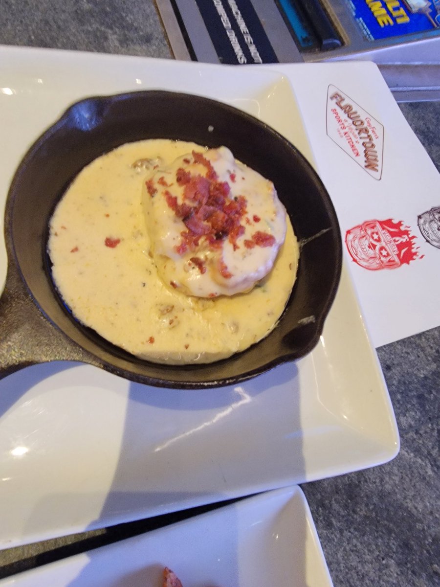 Pennys2Vegas tweet media