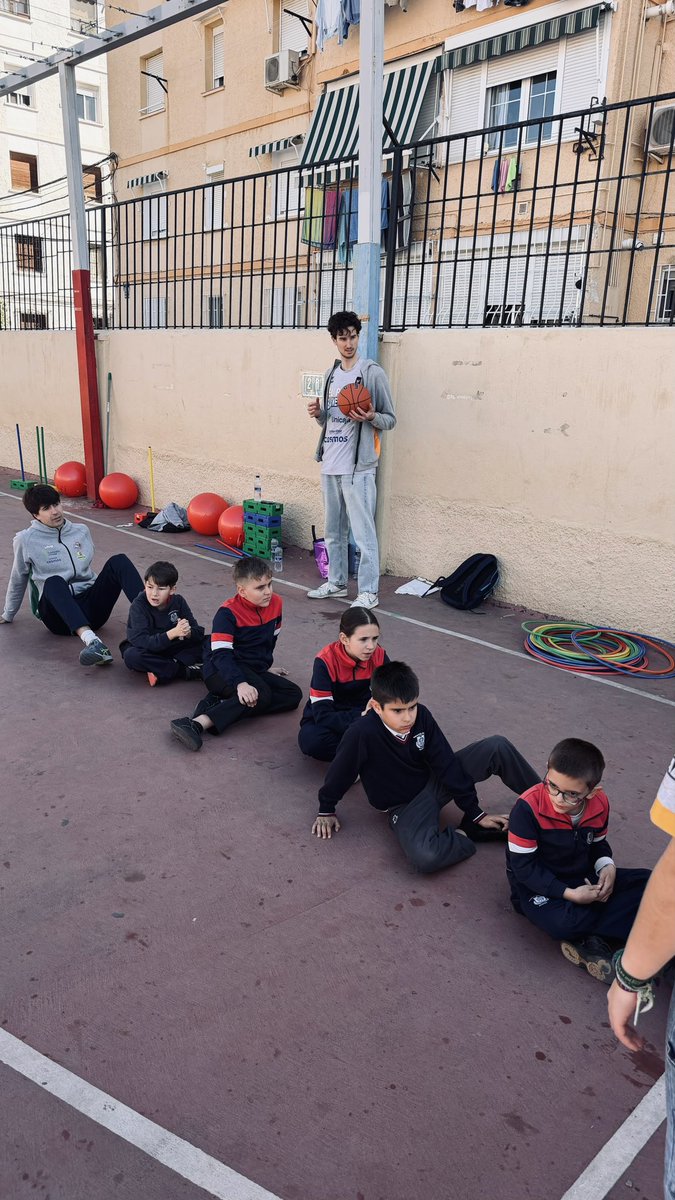 AD Basket 4Life tweet media