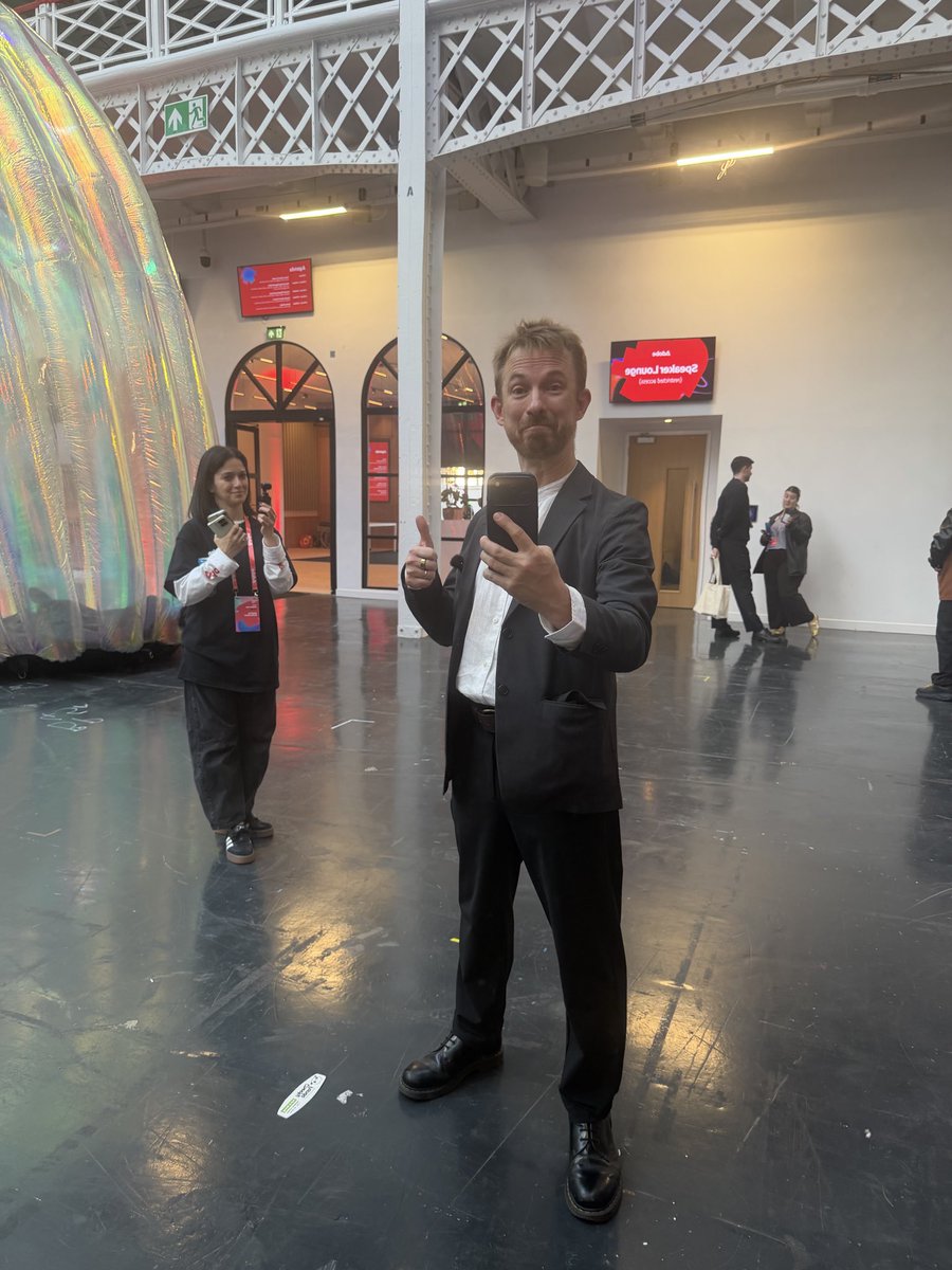 Mike Russell tweet media