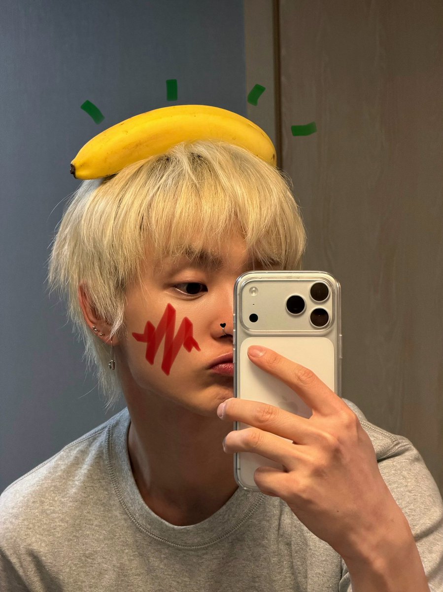 지훈피드 tweet media