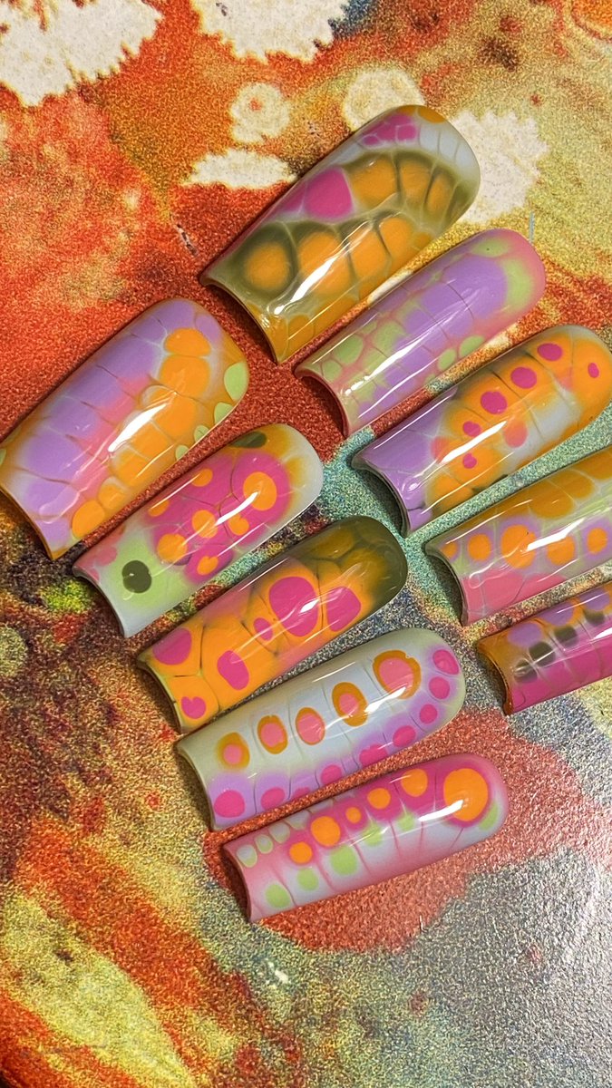 your favorite nail dealer tweet media