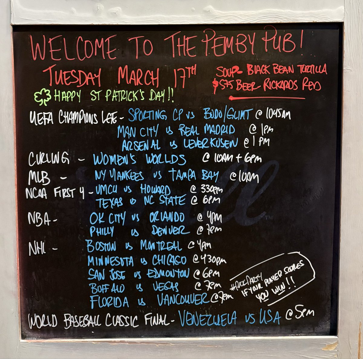 ThePembyPub's tweet image. Happy #StPaddysDay !! The Pemby opens at 11:30am Soup is Black Bean Tortilla! Join us for @ChampionsLeague 3 games @NBA @MLB @NCAA #first4 3:30pm @NHL @FlaPanthers vs @Canucks at 7pm @worldbaseballcl Final Venezuela vs USA 5pm #pembypub #NorthVan #yourteamplaysatthepemby