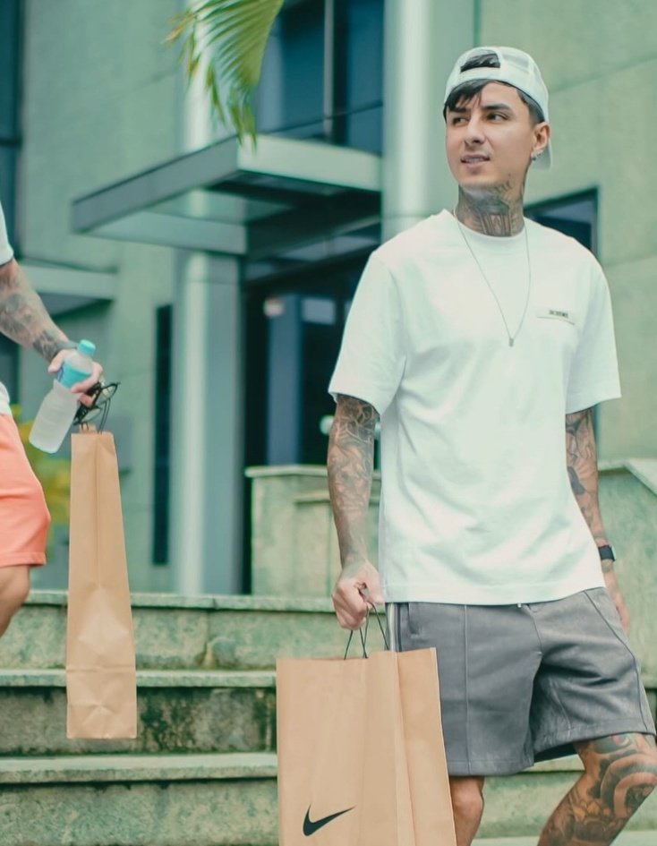 pense num homem lindo