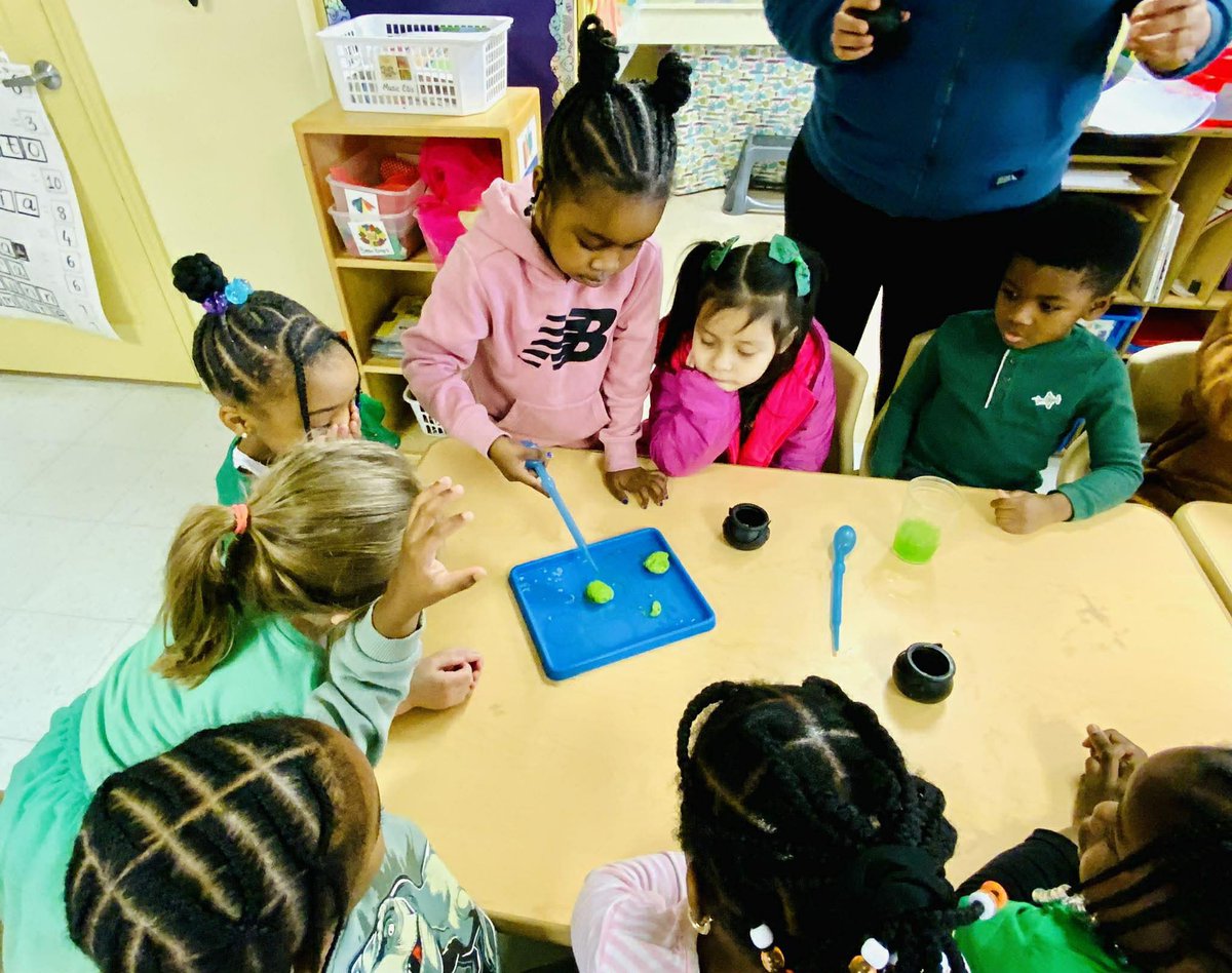 Amy M. Jacobs tweet media