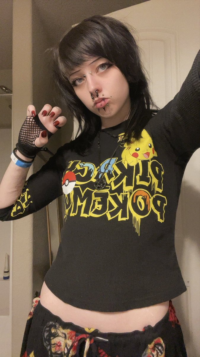 Lucid_Cemetery's tweet photo. Mornin chat 

#emo #alt #gamer https://t.co/EXdnGlYJ0D